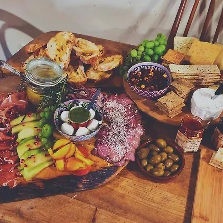 The Tower House 住宿加早餐酒店 4*