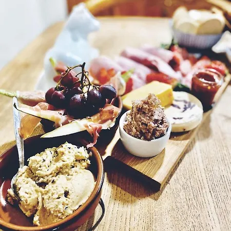 The Tower House 住宿加早餐酒店 4*