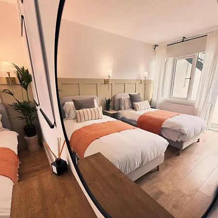 Bed and Breakfast The Tower House 4*