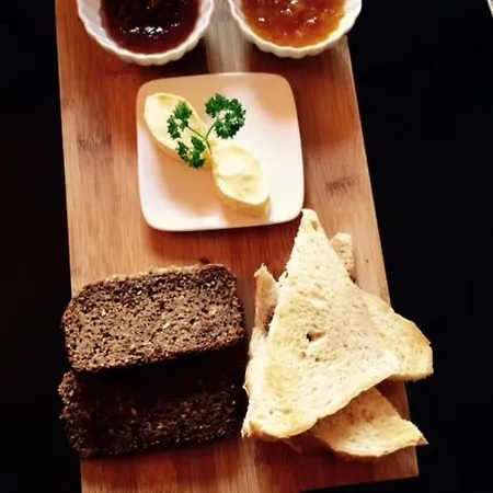 住宿加早餐酒店 The Tower House 托玛斯镇