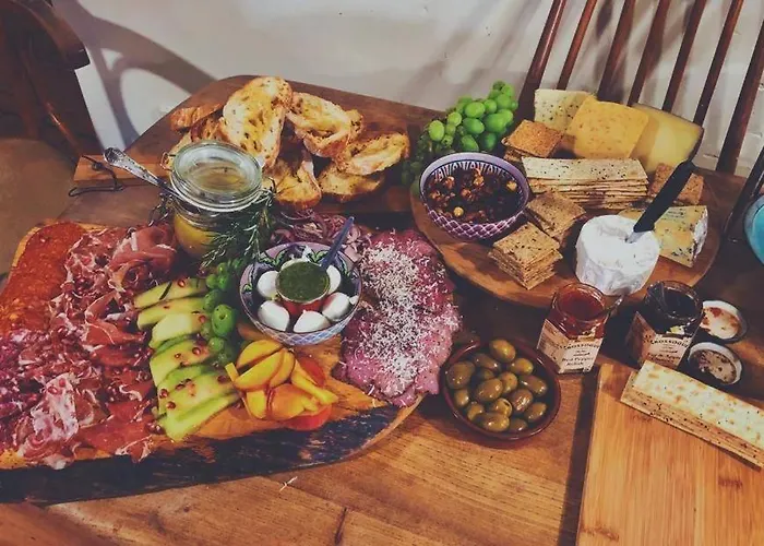 The Tower House Frühstückspension 4*